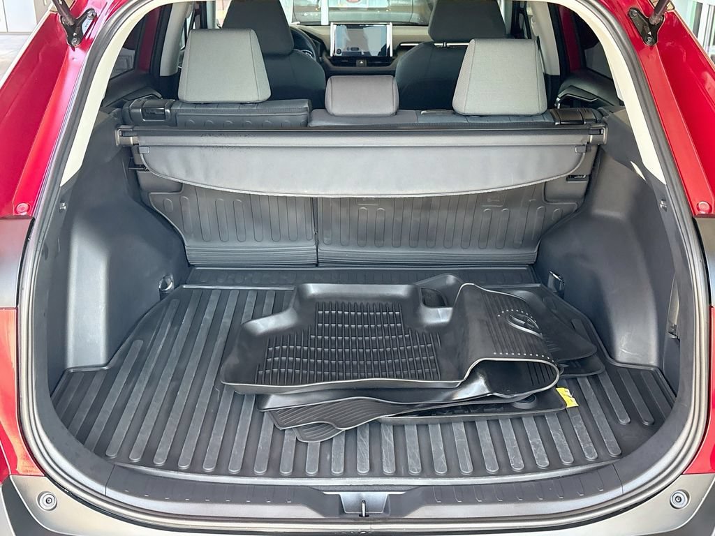 Certified 2025 Toyota RAV4 XLE AWD/4WD image 27