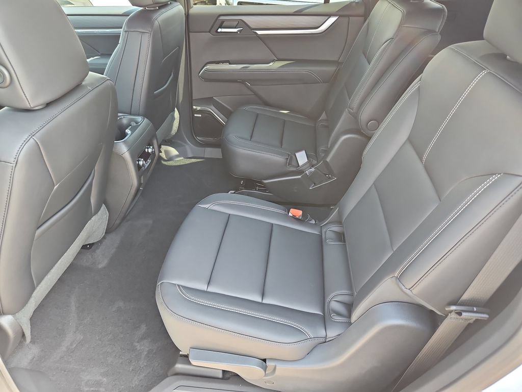 New 2026 GMC Acadia Elevation w/ Super Cruise Package FWD image 13