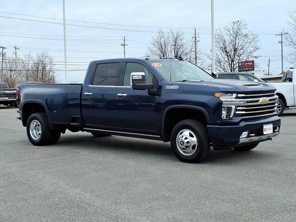 Used 2021 Chevrolet Silverado 3500 High Country image 2