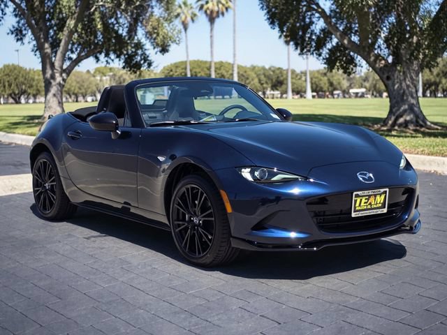 New 2026 MAZDA MX-5 Miata Club w/ Interior Package RWD image 4