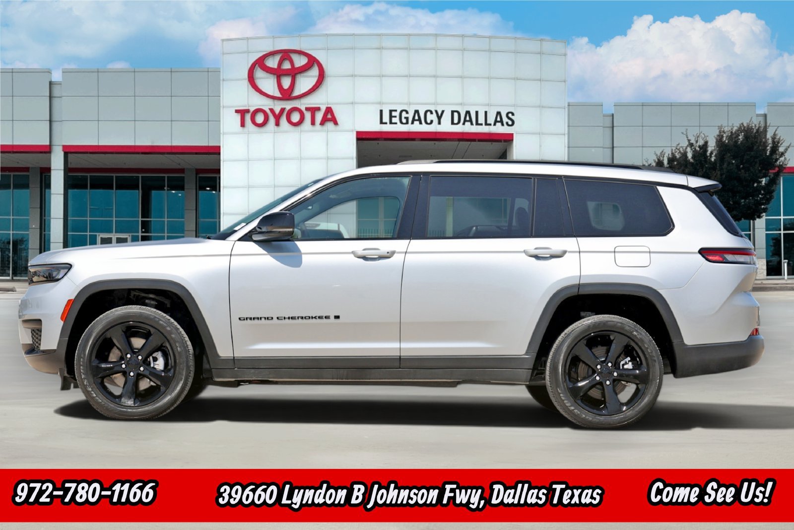 Used 2023 Jeep Grand Cherokee L Laredo RWD image 7