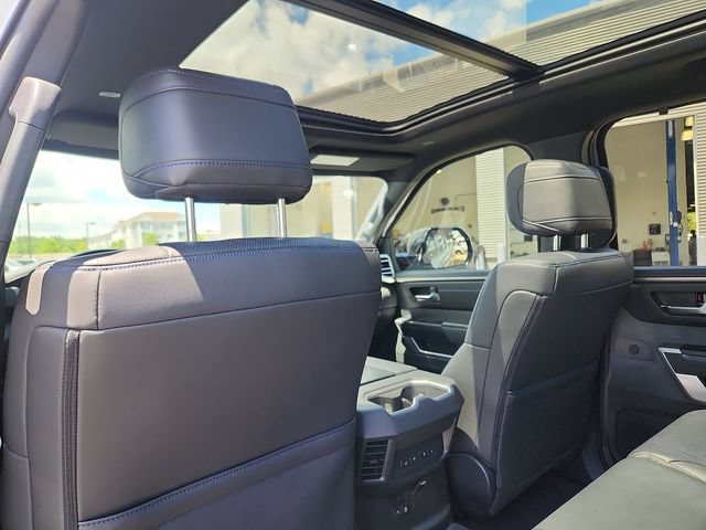 Used 2024 Toyota Tundra Platinum AWD/4WD image 24