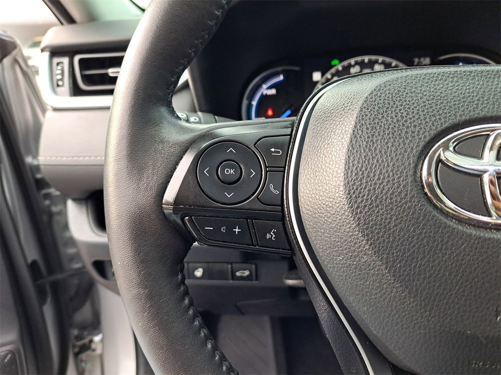 Used 2023 Toyota RAV4 XLE Premium image 18
