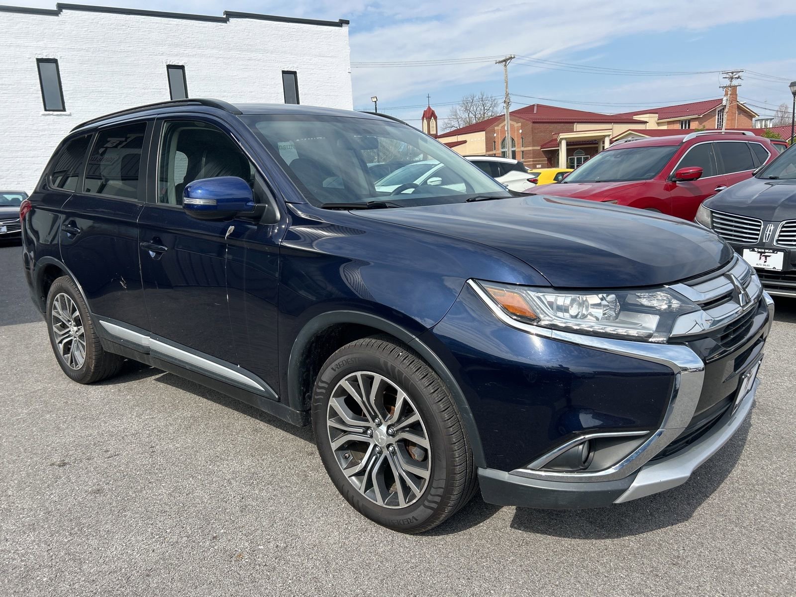 Used 2016 Mitsubishi Outlander SE image 8