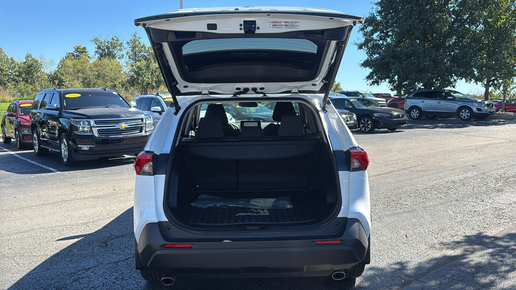 Used 2025 Toyota RAV4 XLE w/ Convenience Package AWD/4WD image 10