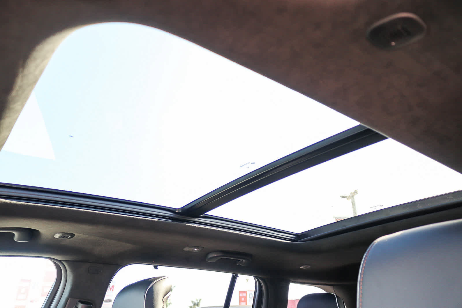 New 2027 Jeep Grand Cherokee Summit AWD/4WD image 26
