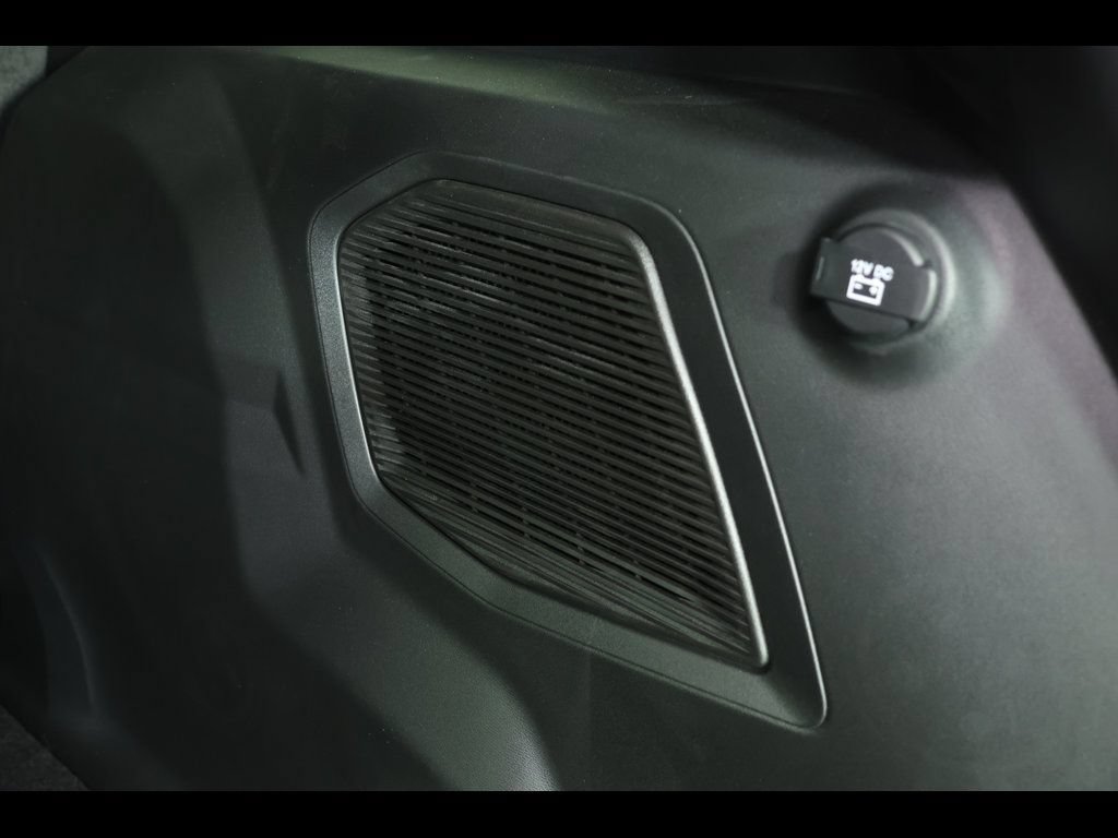New 2026 Jeep Cherokee Overland AWD/4WD image 18