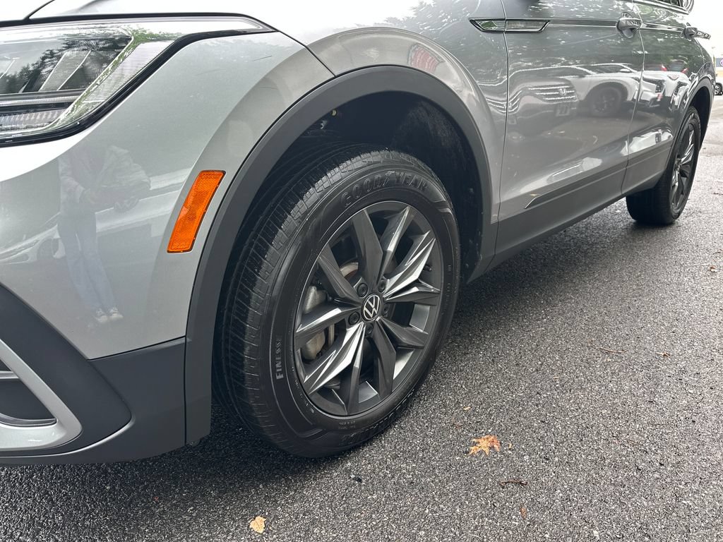 Certified 2024 Volkswagen Tiguan SE AWD/4WD image 7