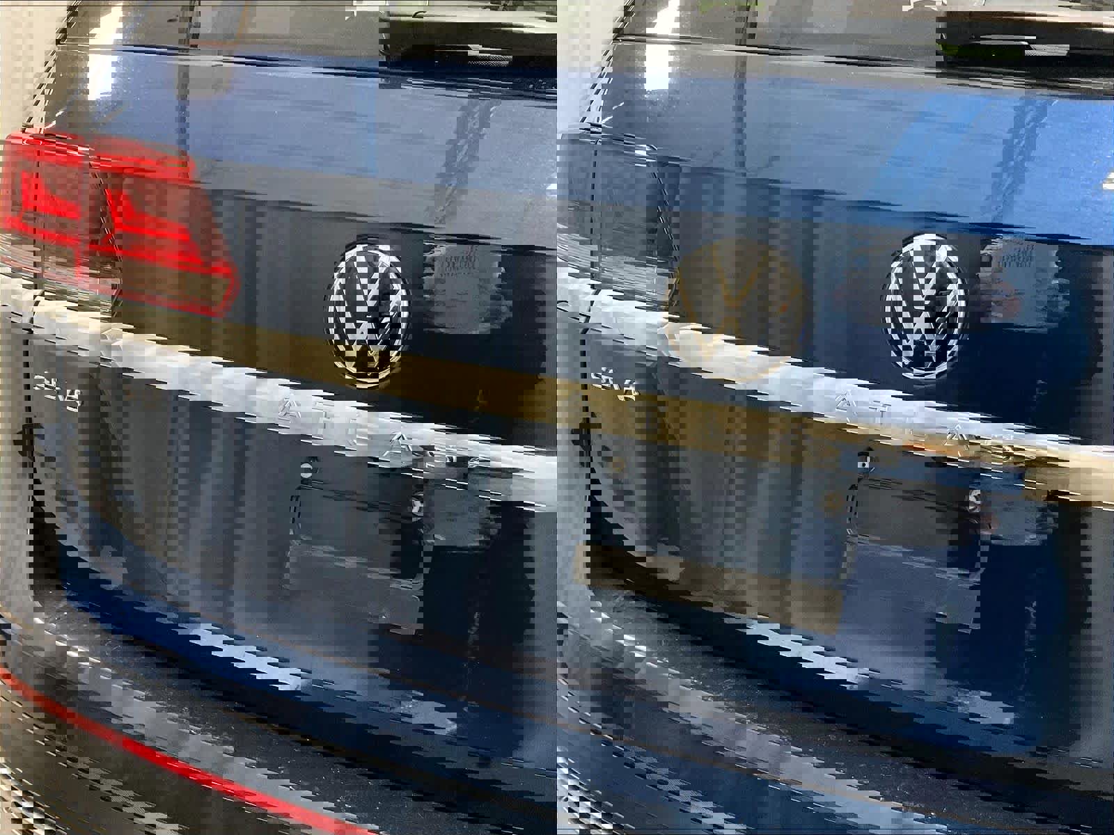 Used 2023 Volkswagen Atlas SE image 30