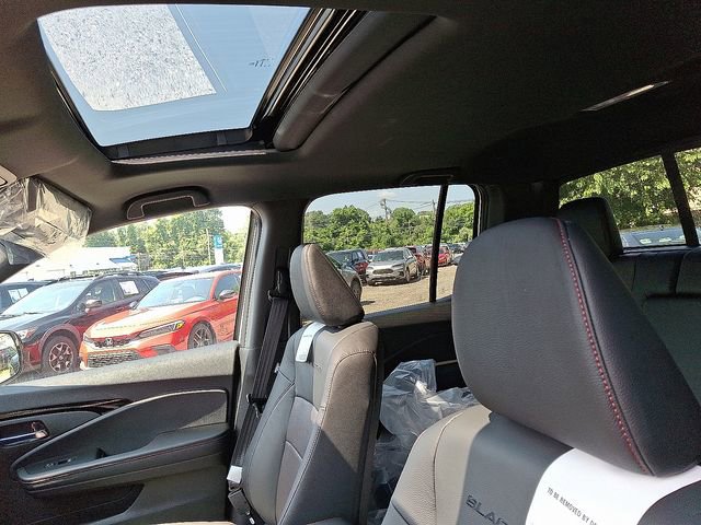New 2026 Honda Ridgeline Black Edition image 10