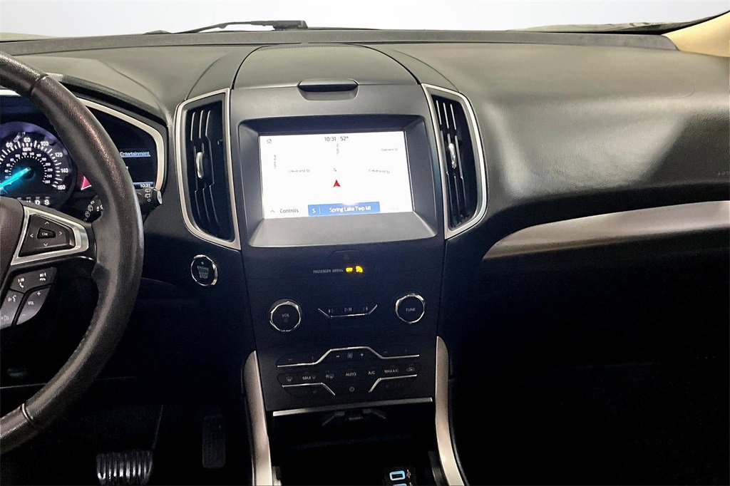 Used 2019 Ford Edge SEL image 9