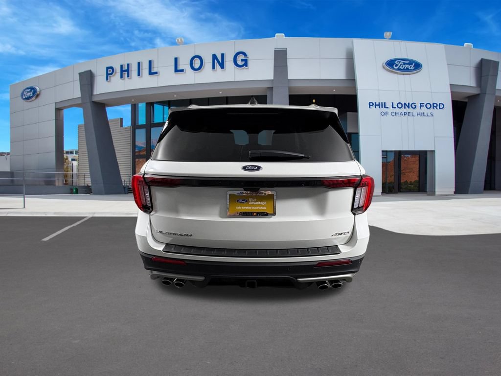 Certified 2025 Ford Explorer Platinum w/ Ultimate Package AWD/4WD image 4