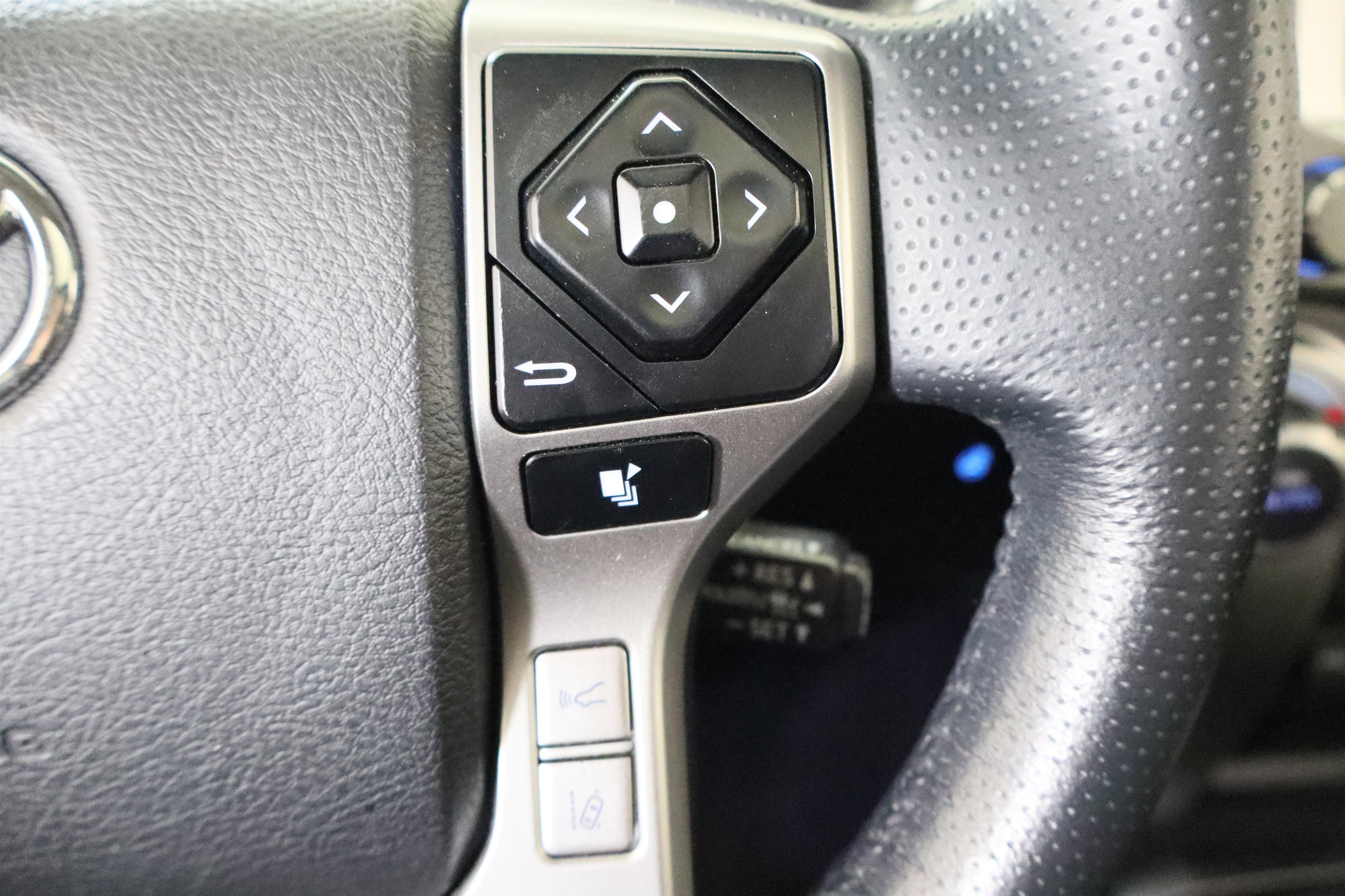 Used 2024 Toyota 4Runner Limited image 29