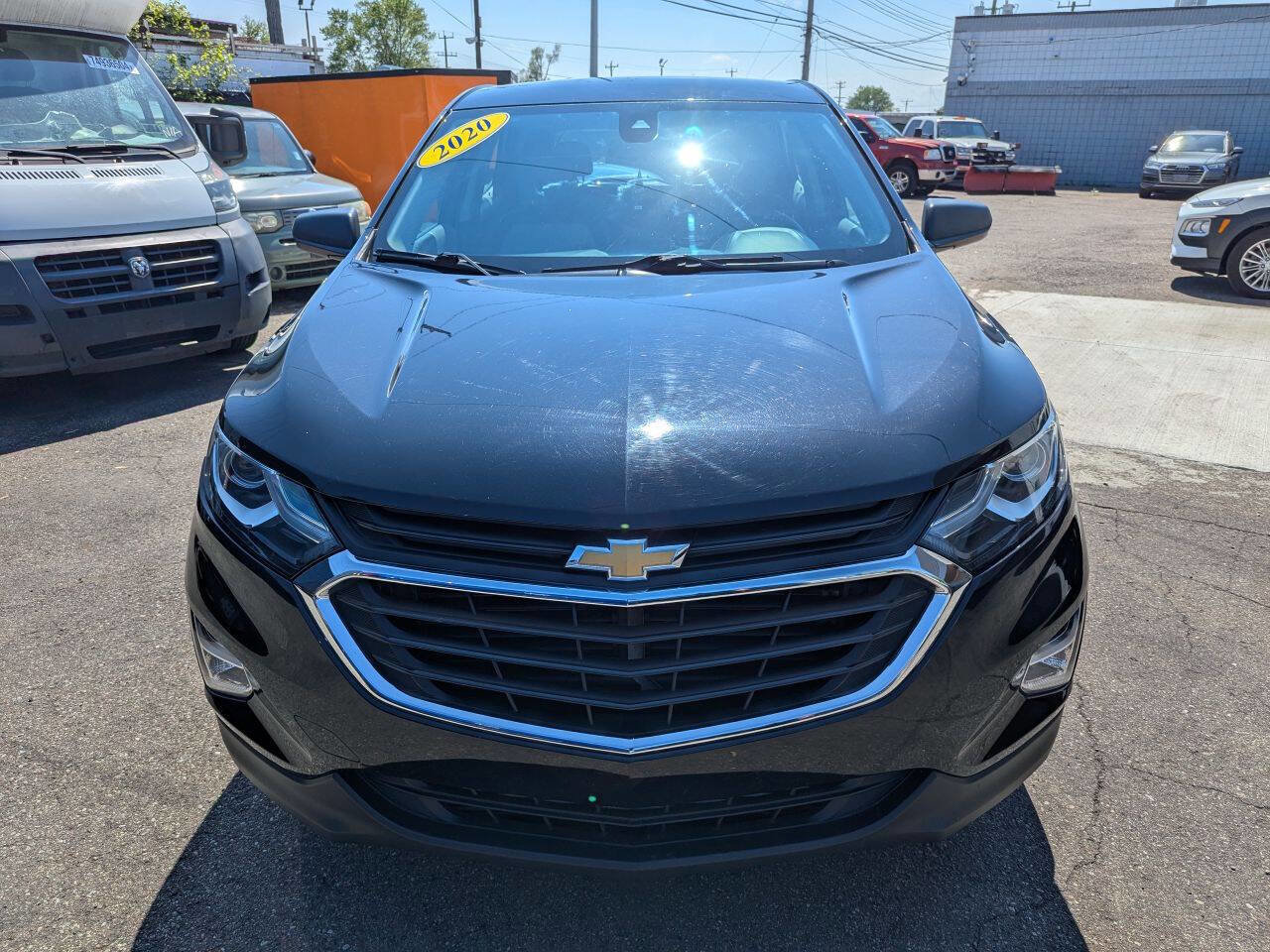 Used 2020 Chevrolet Equinox LS w/ LPO, Floor Liner Package image 2