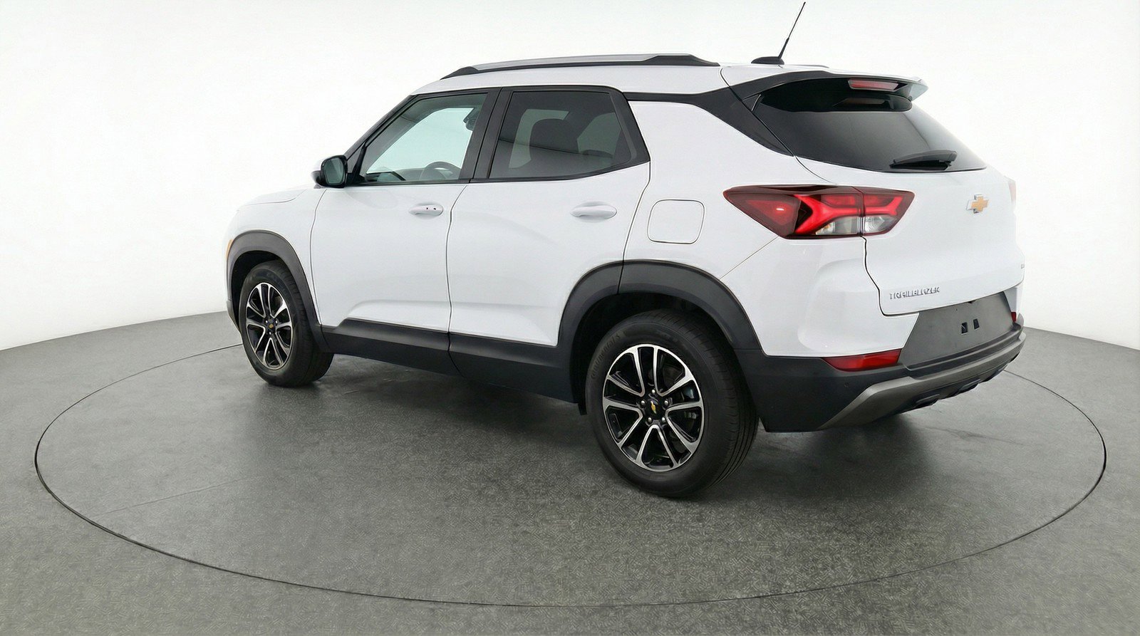 Used 2025 Chevrolet TrailBlazer LT image 6