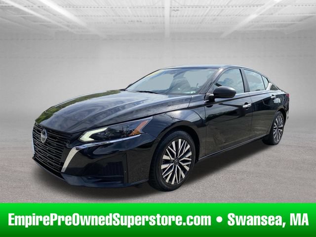 Used 2024 Nissan Altima 2.5 SV