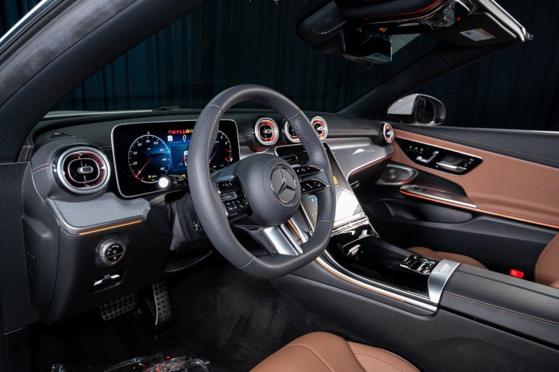 Certified 2026 Mercedes-Benz CLE 300 4MATIC Cabriolet image 21