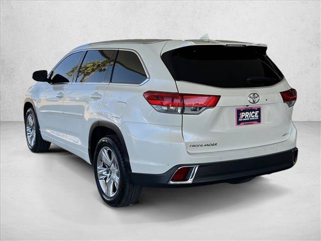 Used 2019 Toyota Highlander Limited FWD image 3
