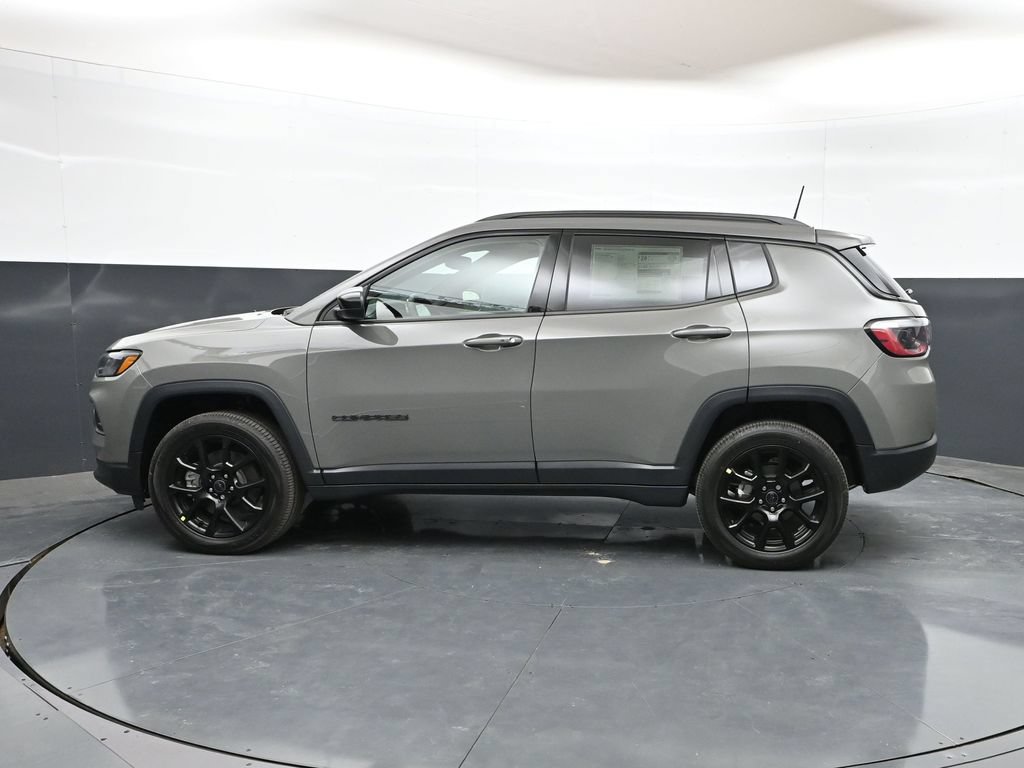New 2026 Jeep Compass Latitude AWD/4WD image 34