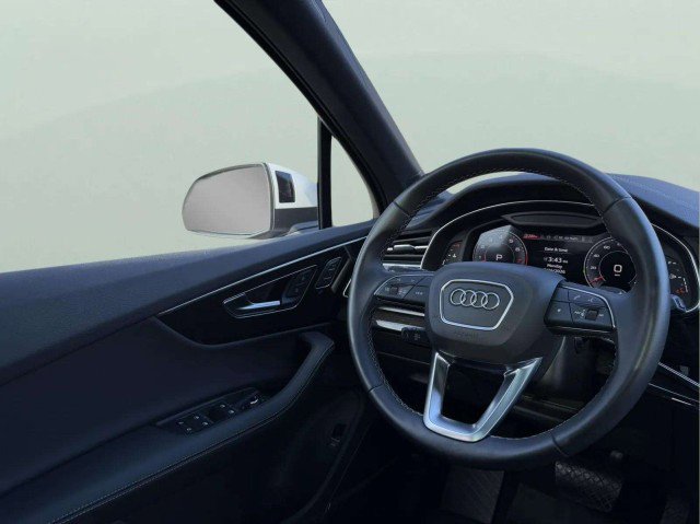 Certified 2025 Audi Q7 3.0T Prestige w/ Prestige Package image 12