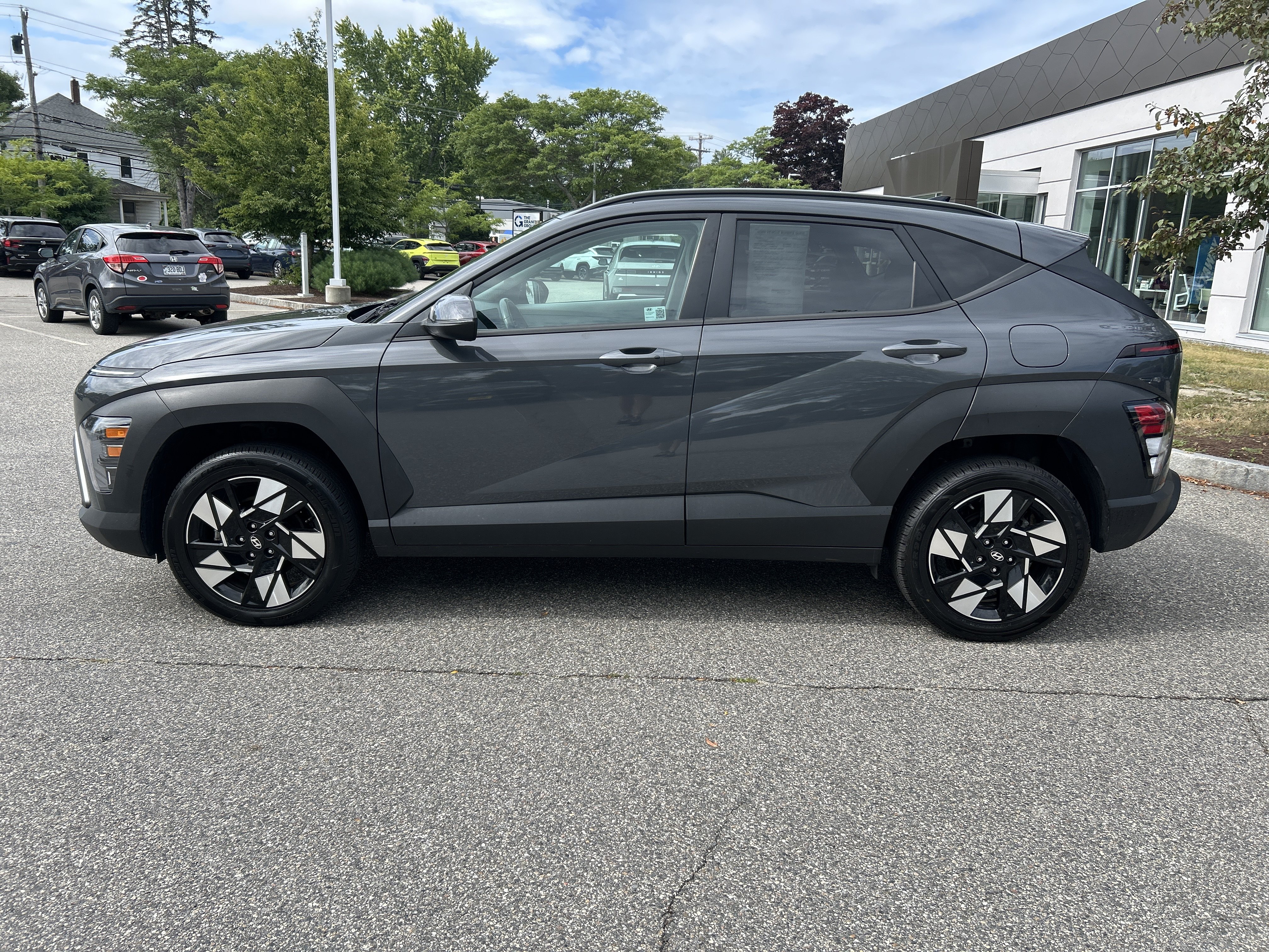 Certified 2024 Hyundai Kona SEL AWD/4WD image 8
