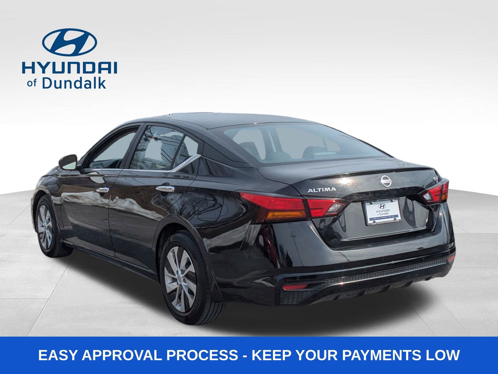 Used 2024 Nissan Altima 2.5 S image 3