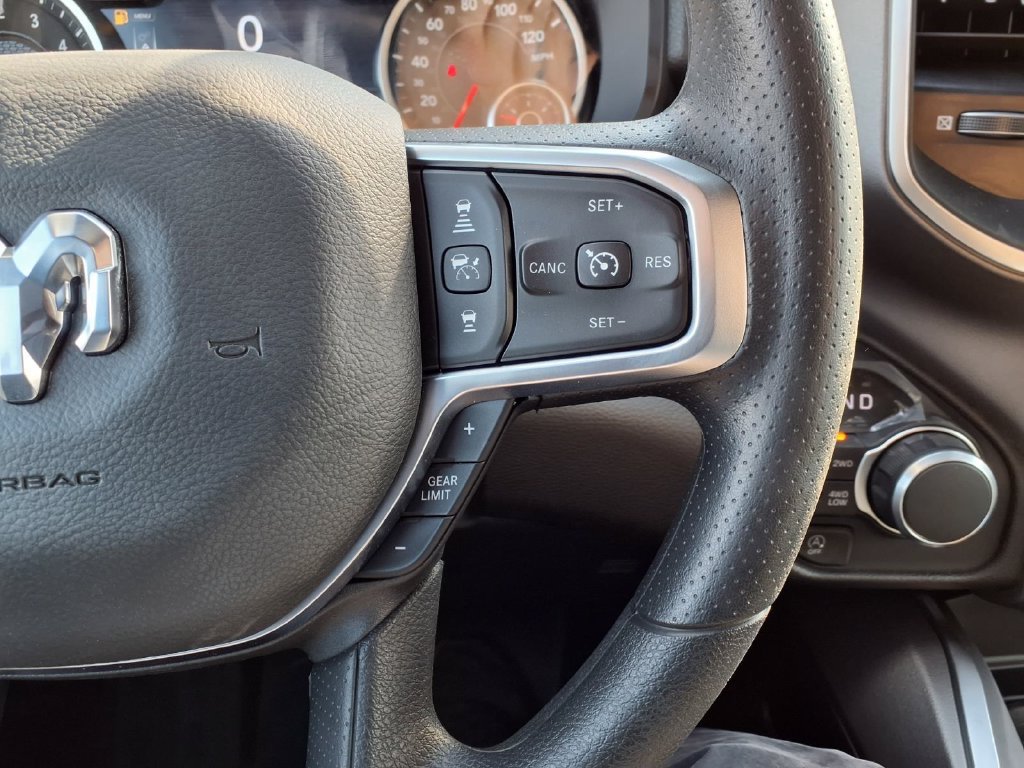 New 2026 RAM 1500 Express AWD/4WD image 13