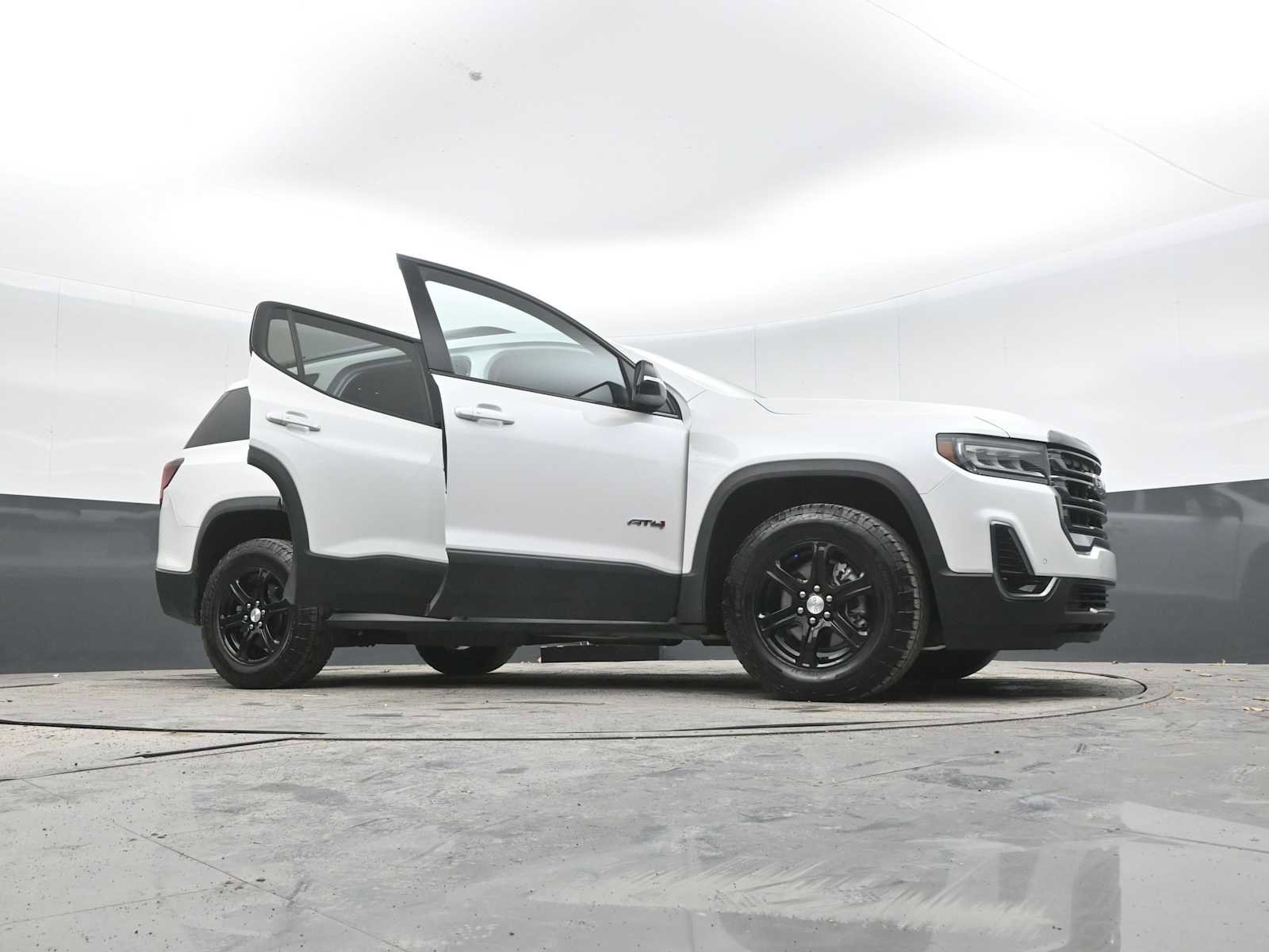 Used 2021 GMC Acadia AT4 image 53