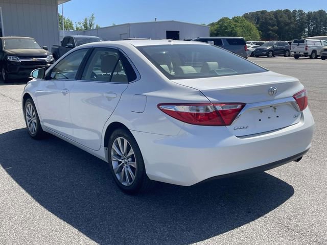 Used 2017 Toyota Camry XLE w/ Moonroof Package image 6