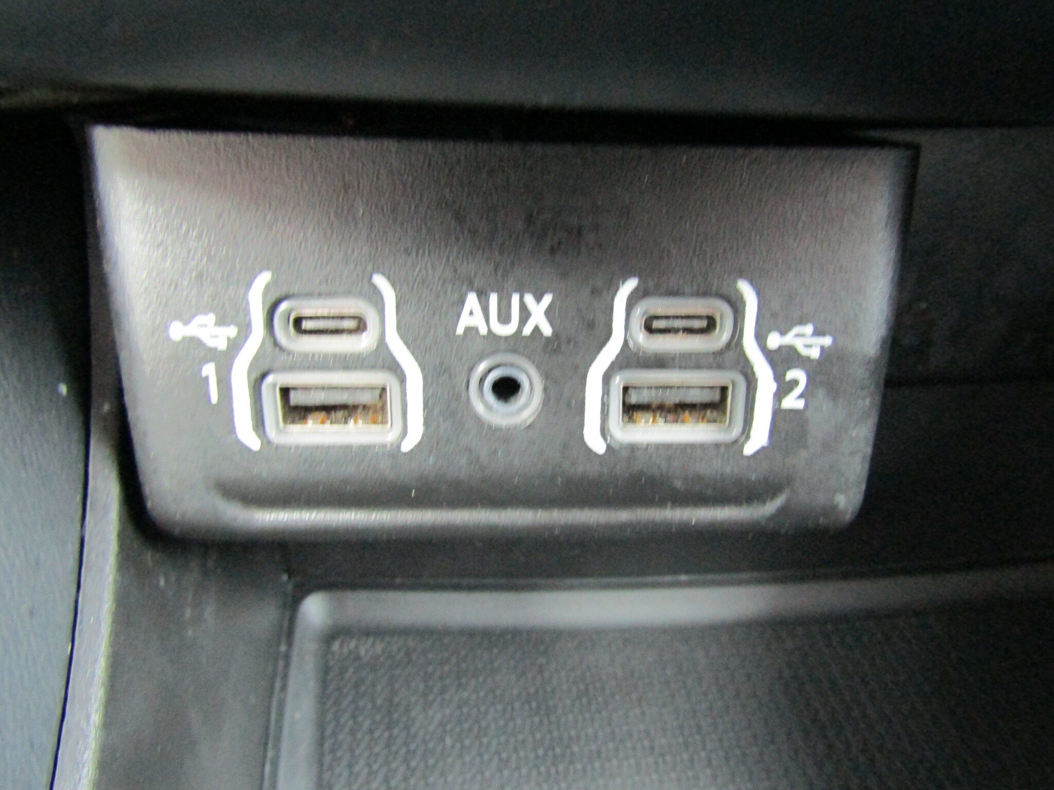 Used 2024 Dodge Durango GT AWD/4WD image 37