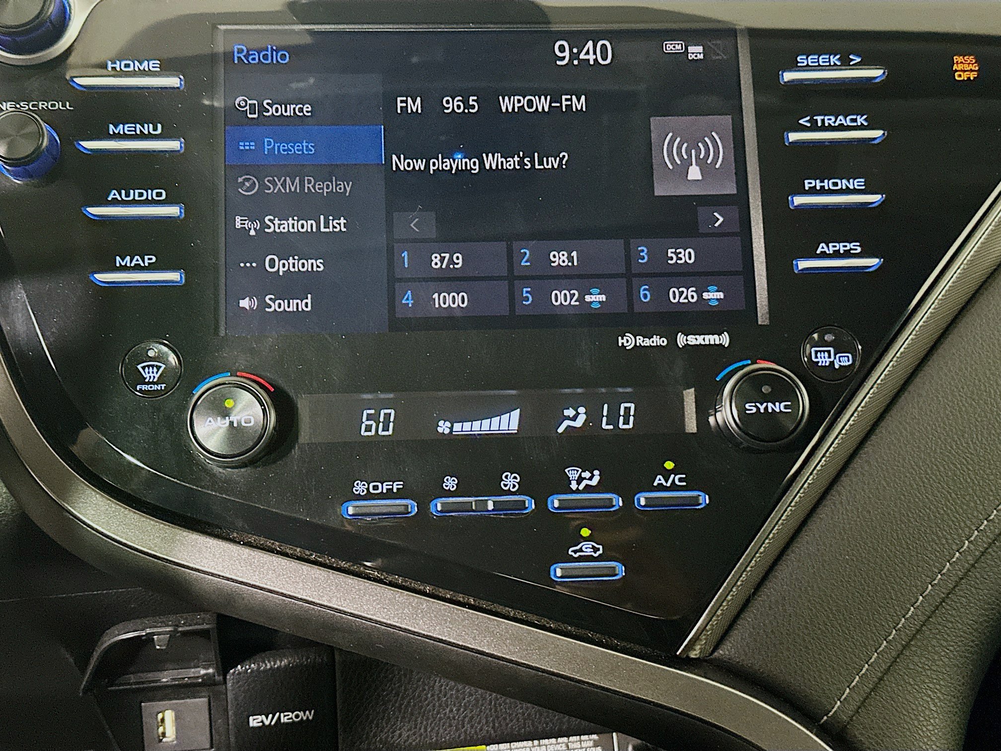 Used 2020 Toyota Camry SE w/ Audio Package FWD image 24