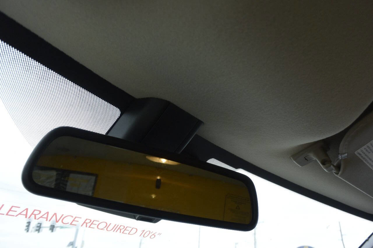 Used 2021 GMC Savana 3500 Extended w/ Power Convenience Package image 31