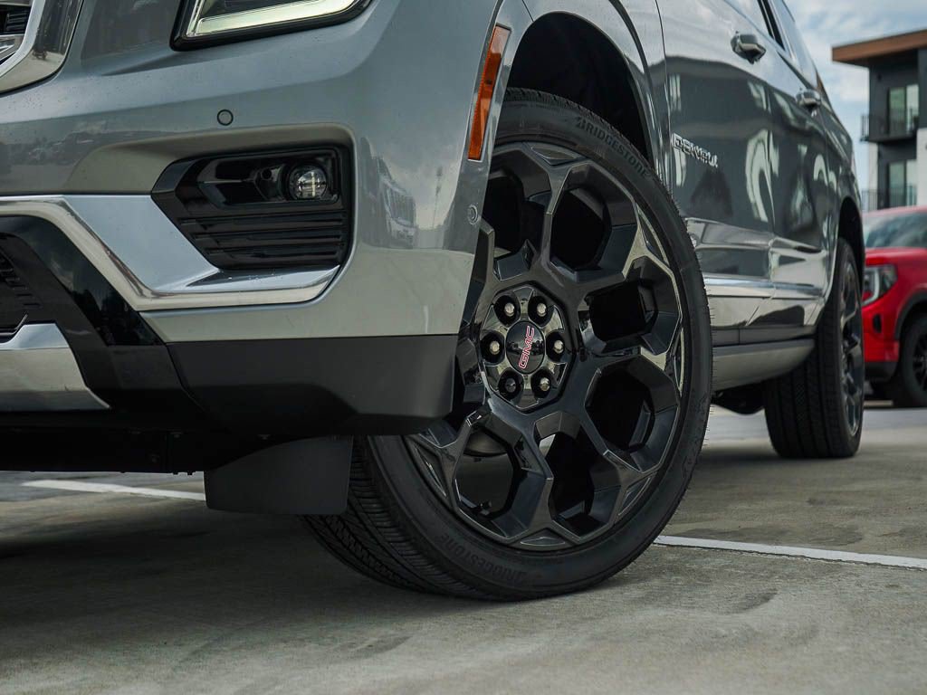 New 2026 GMC Yukon XL Denali w/ Denali Reserve Package AWD/4WD image 6
