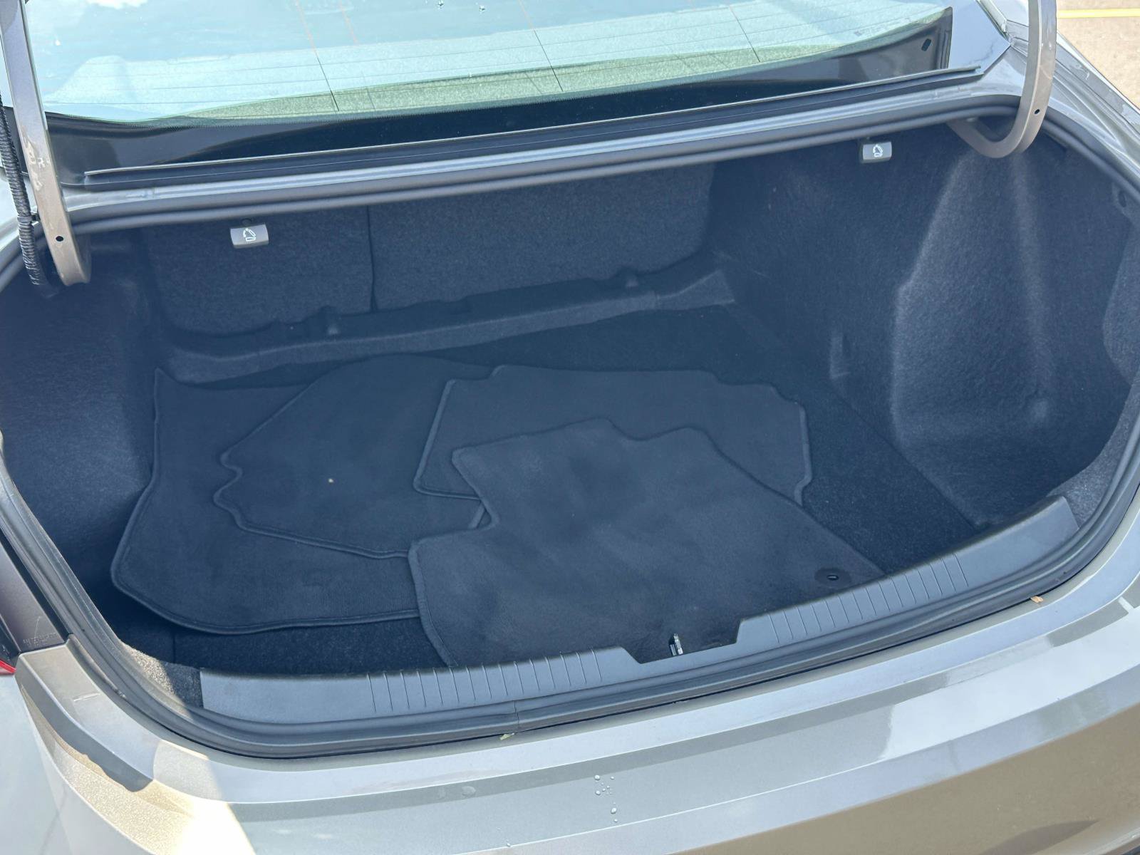 Certified 2022 Chevrolet Malibu LT FWD image 10