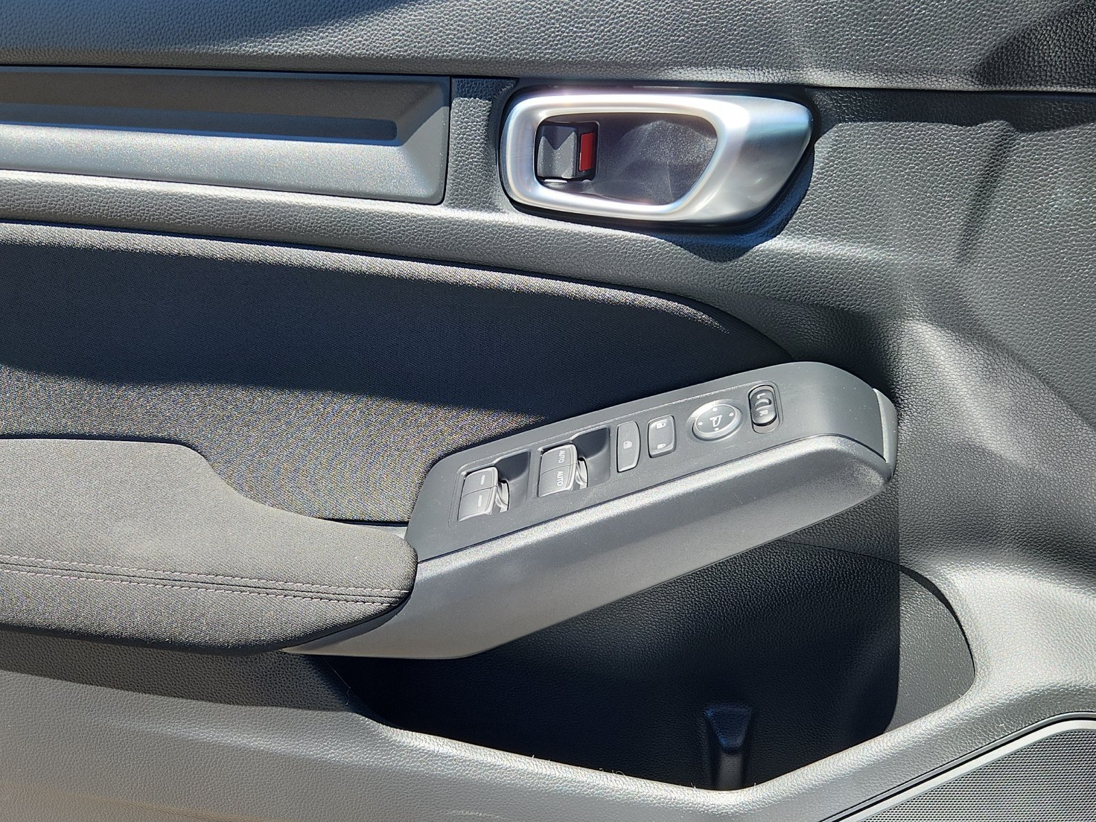Certified 2025 Honda Civic Sport image 9