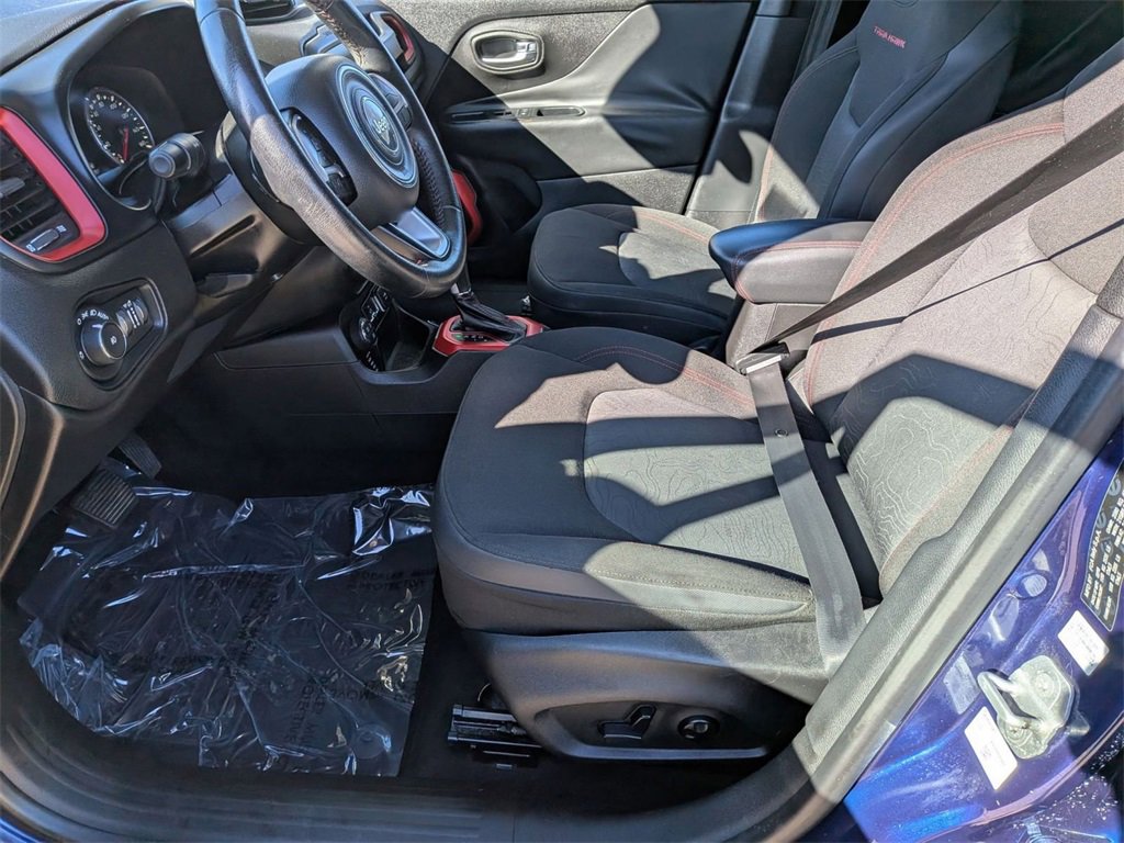 Used 2016 Jeep Renegade Trailhawk image 11