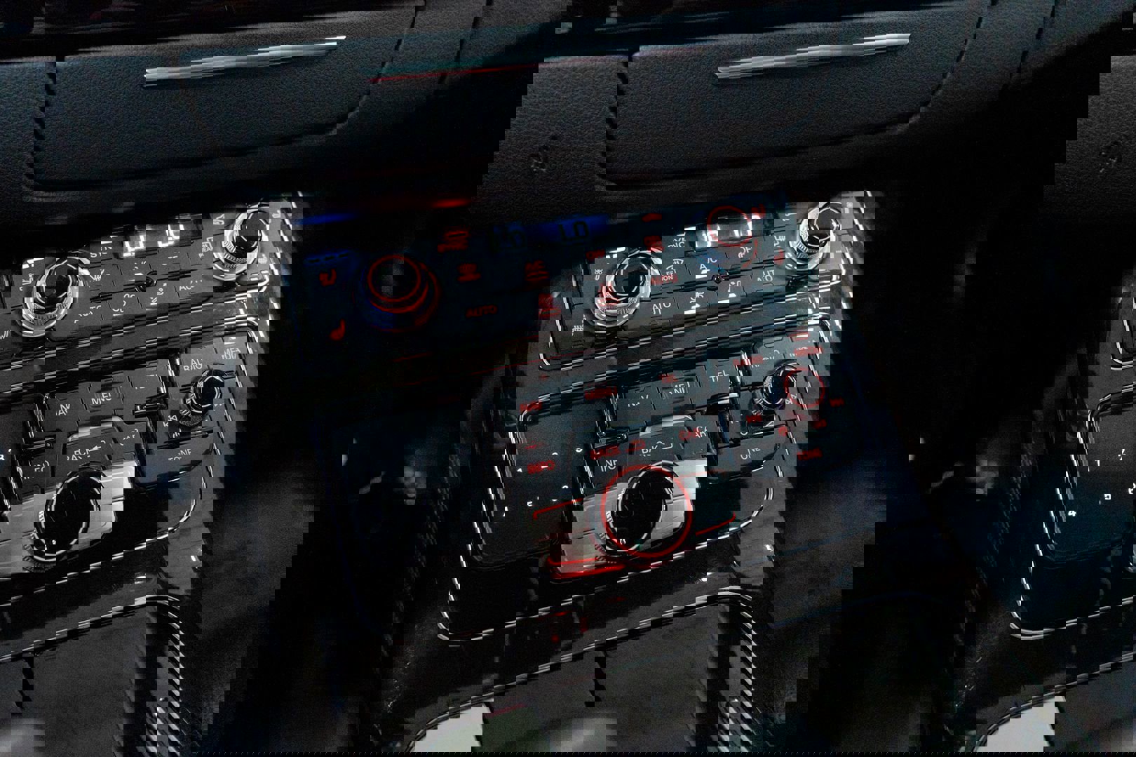 Used 2015 Audi A8 L TDI w/ Premium Package image 42