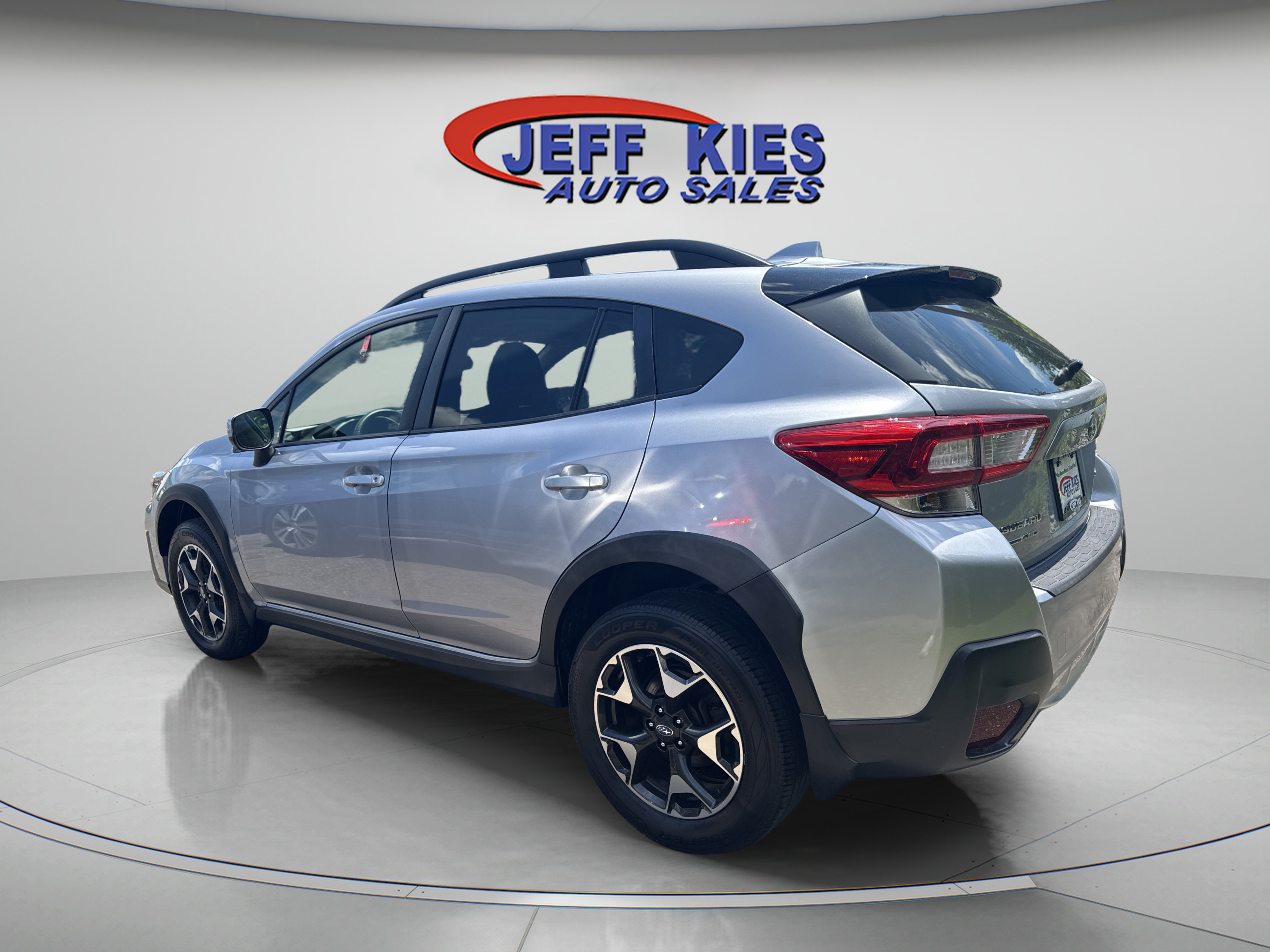 Used 2019 Subaru Crosstrek 2.0i Premium w/ Moonroof Package AWD/4WD image 6