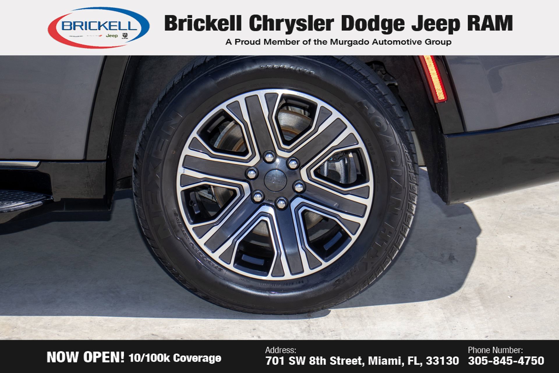 Used 2024 Jeep Wagoneer Series II w/ Flexible Seating Group image 38