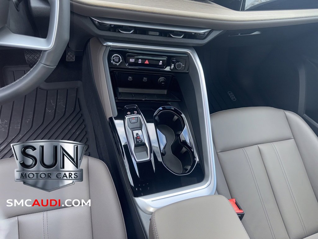 Used 2025 Audi Q5 2.0T Premium w/ Convenience Package image 24