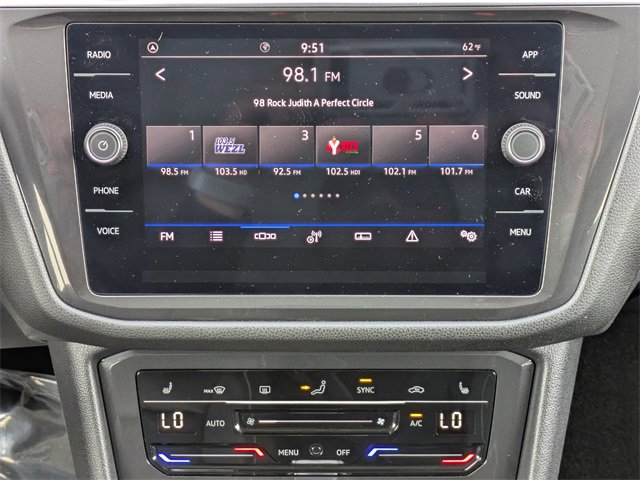 Certified 2023 Volkswagen Tiguan SE w/ Panoramic Sunroof Package image 19