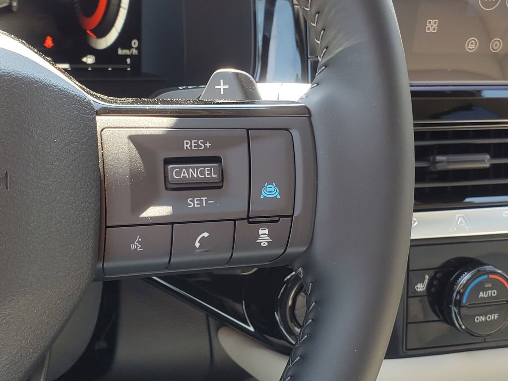 New 2026 Nissan Pathfinder SL AWD/4WD image 18