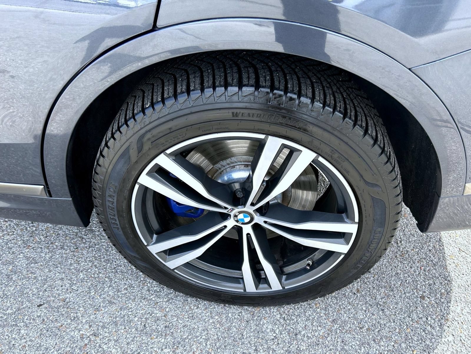 Used 2020 BMW X7 M50i w/ Cold Weather Package AWD/4WD image 22