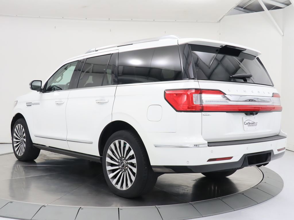 Used 2021 Lincoln Navigator Reserve w/ Luxury Package RWD image 3