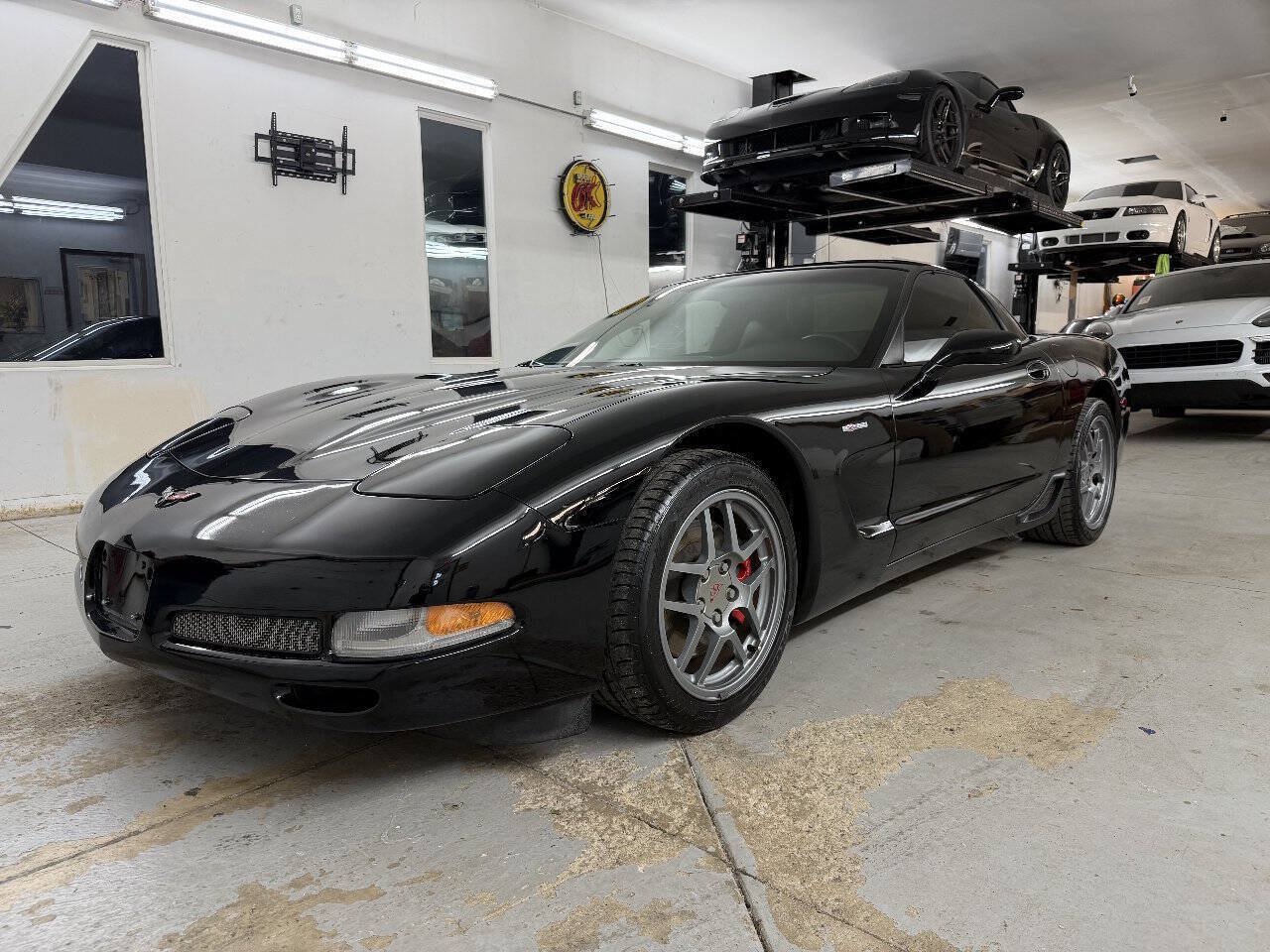 Used 2001 Chevrolet Corvette Z06 RWD image 1