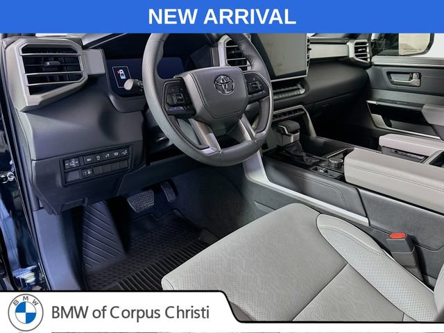 Used 2025 Toyota Tundra Limited AWD/4WD image 10