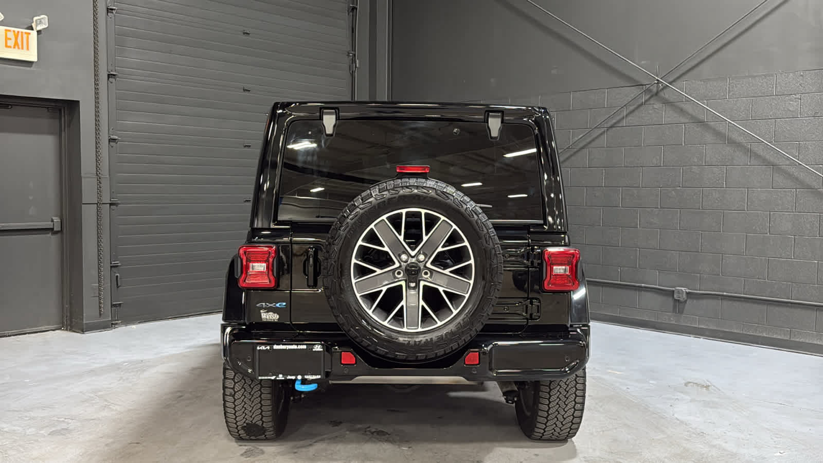 Used 2024 Jeep Wrangler High Altitude AWD/4WD image 5