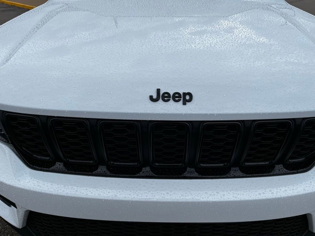 New 2025 Jeep Grand Cherokee Limited image 33