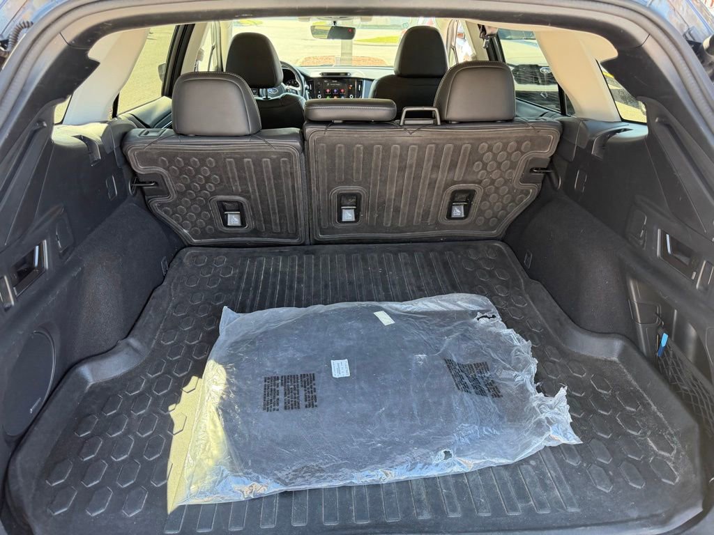 Used 2022 Subaru Outback Limited XT w/ Popular Package #2 image 7