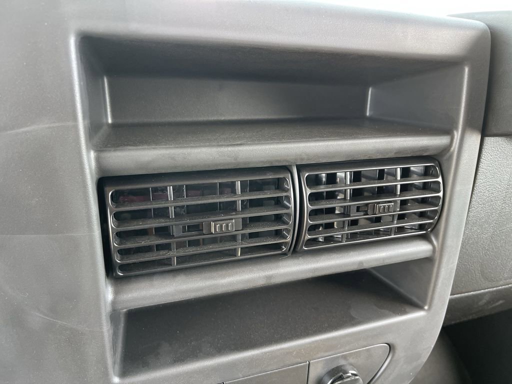 New 2025 GMC Savana 2500 Extended w/ Driver Convenience Package image 22